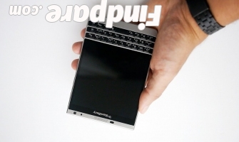 BlackBerry Passport Silver Edition smartphone photo 6