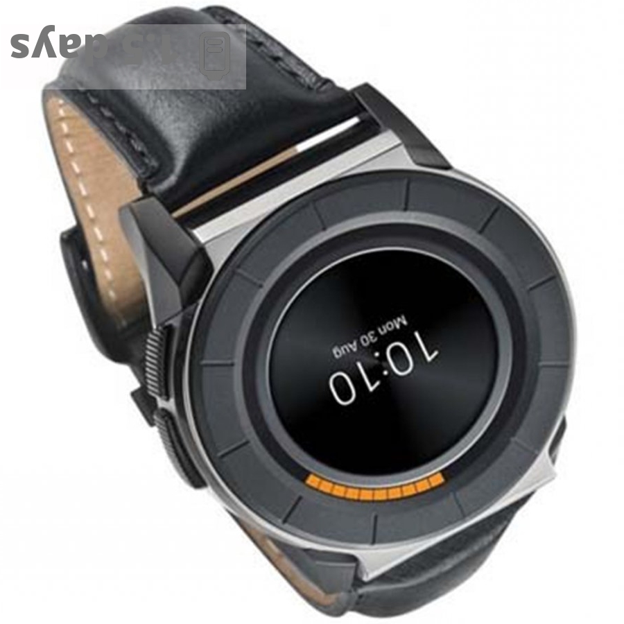 TITAN JUXT PRO smart watch